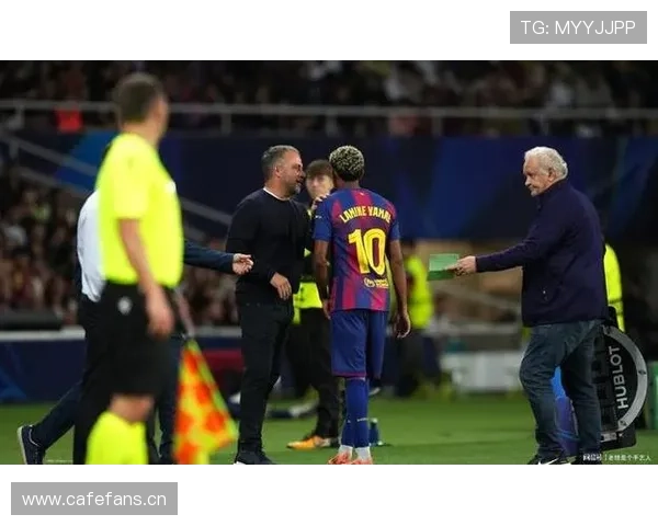 巴萨进攻看似流畅，实则越踢越扁平，纵深和变化全丢了