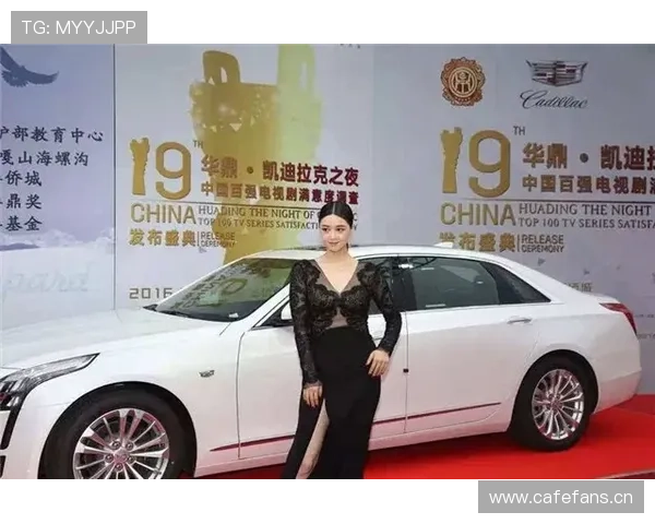 贝叔今天居然穿睡衣现身机场，豪车停了三排才够放！